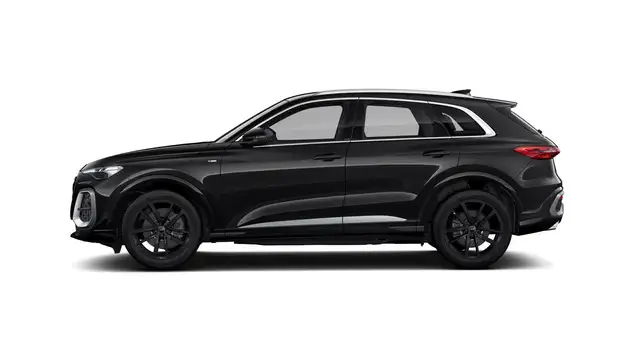 Audi Q5 view 2