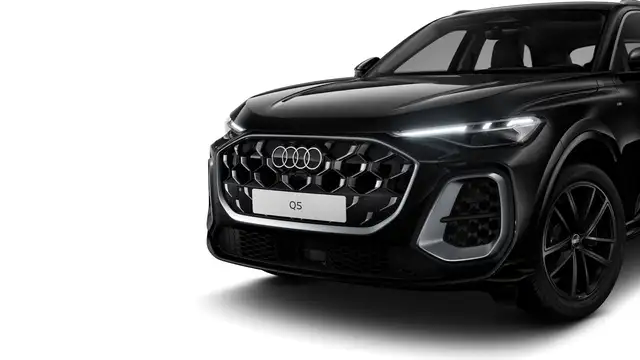 Audi Q5 view 5