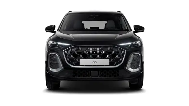 Audi Q5 view 4