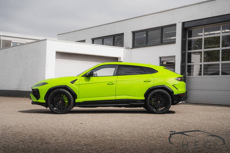 Lamborghini Urus 4.0 V8 Hybrid SE — photo 8