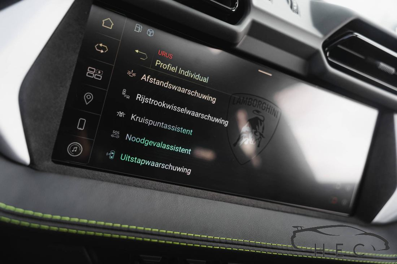 Lamborghini Urus 4.0 V8 Hybrid SE — photo 35