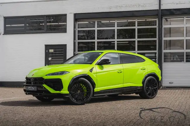 Lamborghini Urus 4.0 V8 Hybrid SE