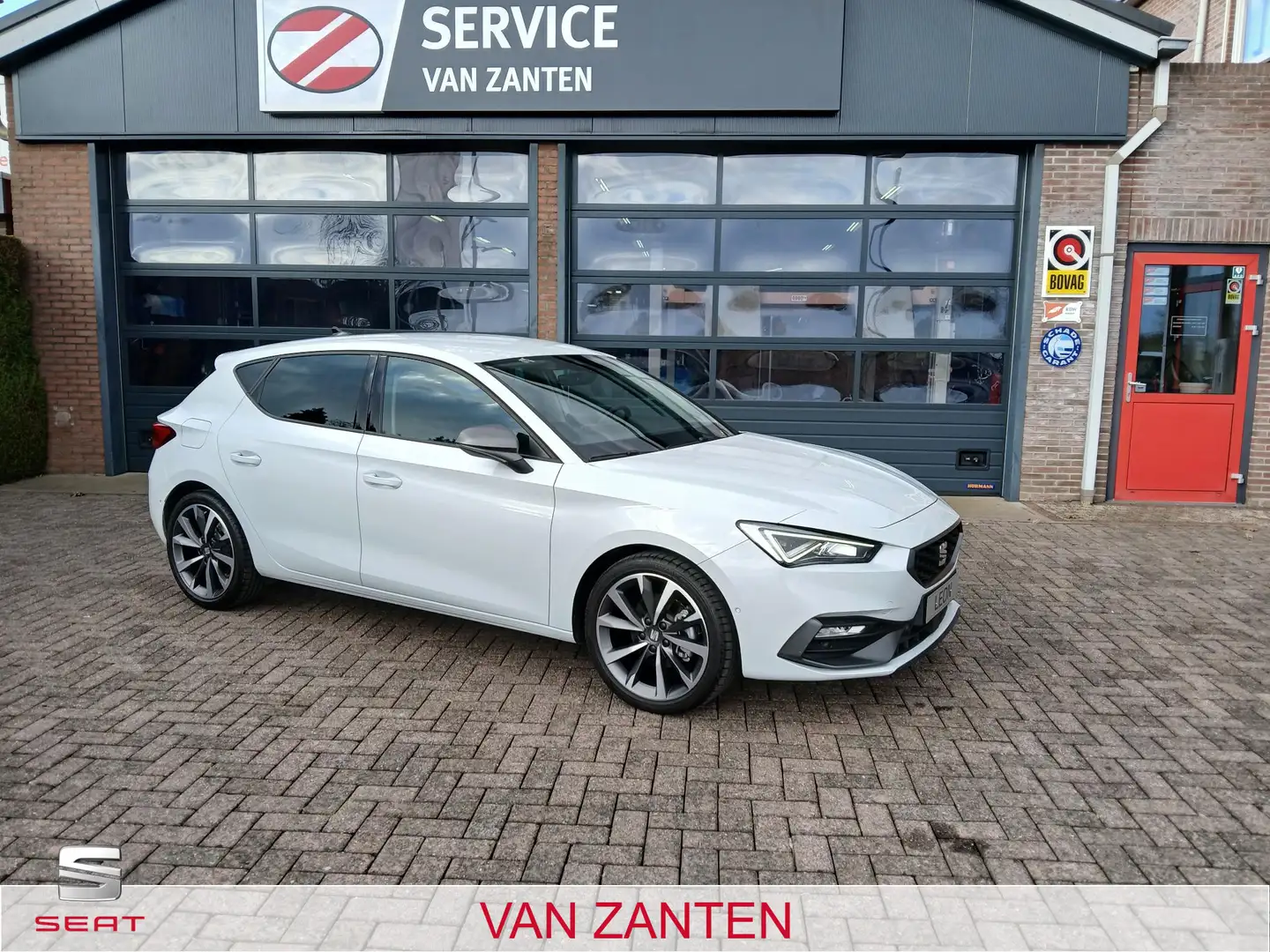 SEAT Leon 1.5 TSI FR Business Intense + 18 inch Bianco - 1