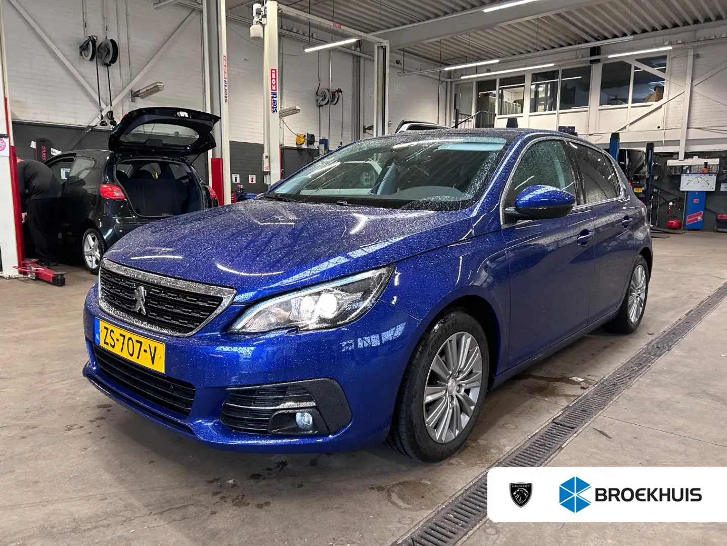 Peugeot 308 1.2 PureTech Blue Lease Premium | Trekhaak | Panor Blauw - 1