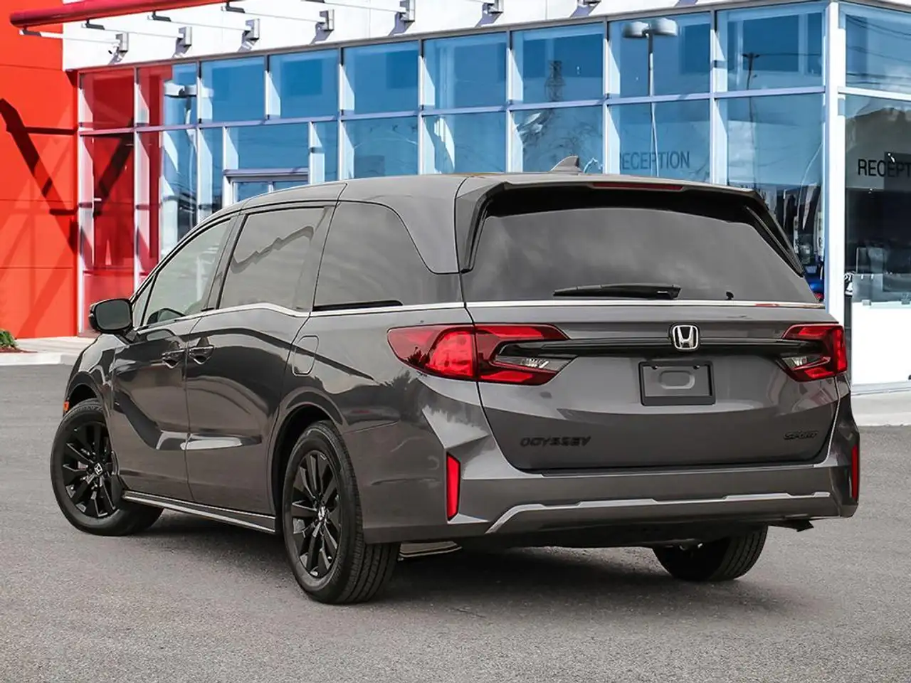 Honda Odyssey снимка Honda Odyssey
