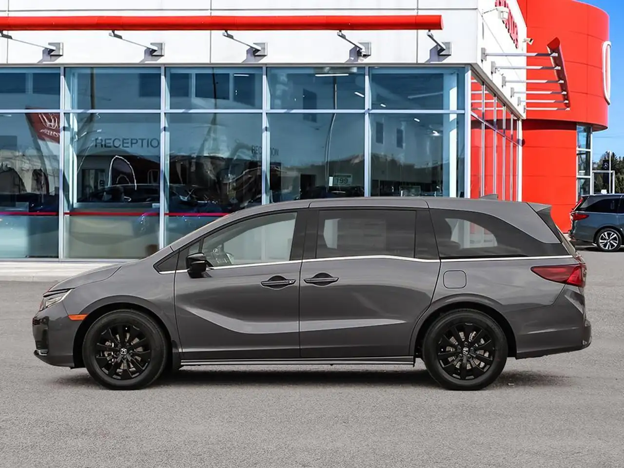 Honda Odyssey снимка Honda Odyssey