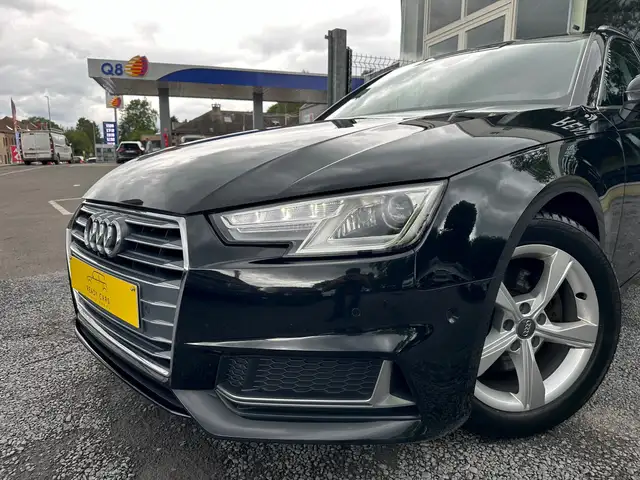 Audi A4 view 2