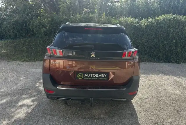 Peugeot 5008 view 4
