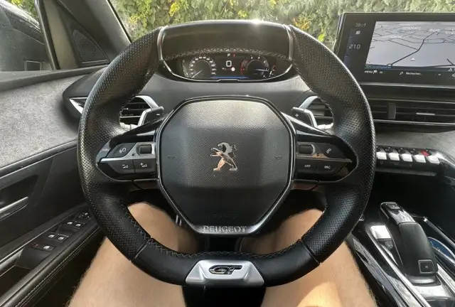 Peugeot 5008 view 14