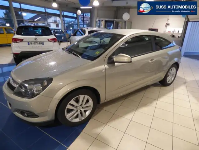 Opel 1.9 CDTI - 120 CH