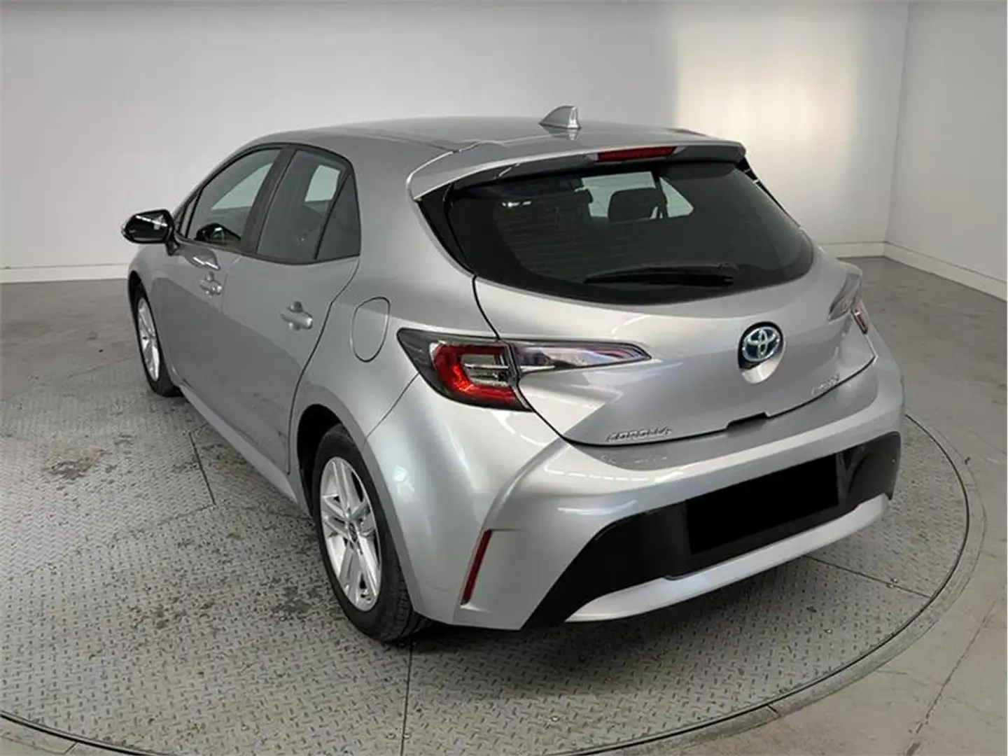 Toyota Corolla 125H Active Tech - 2