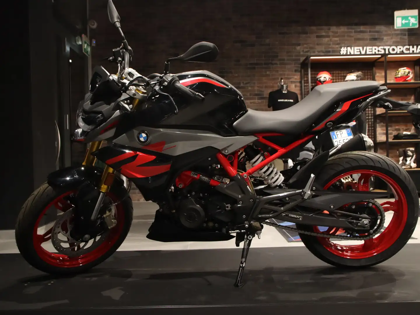 BMW G 310 R Noir - 2