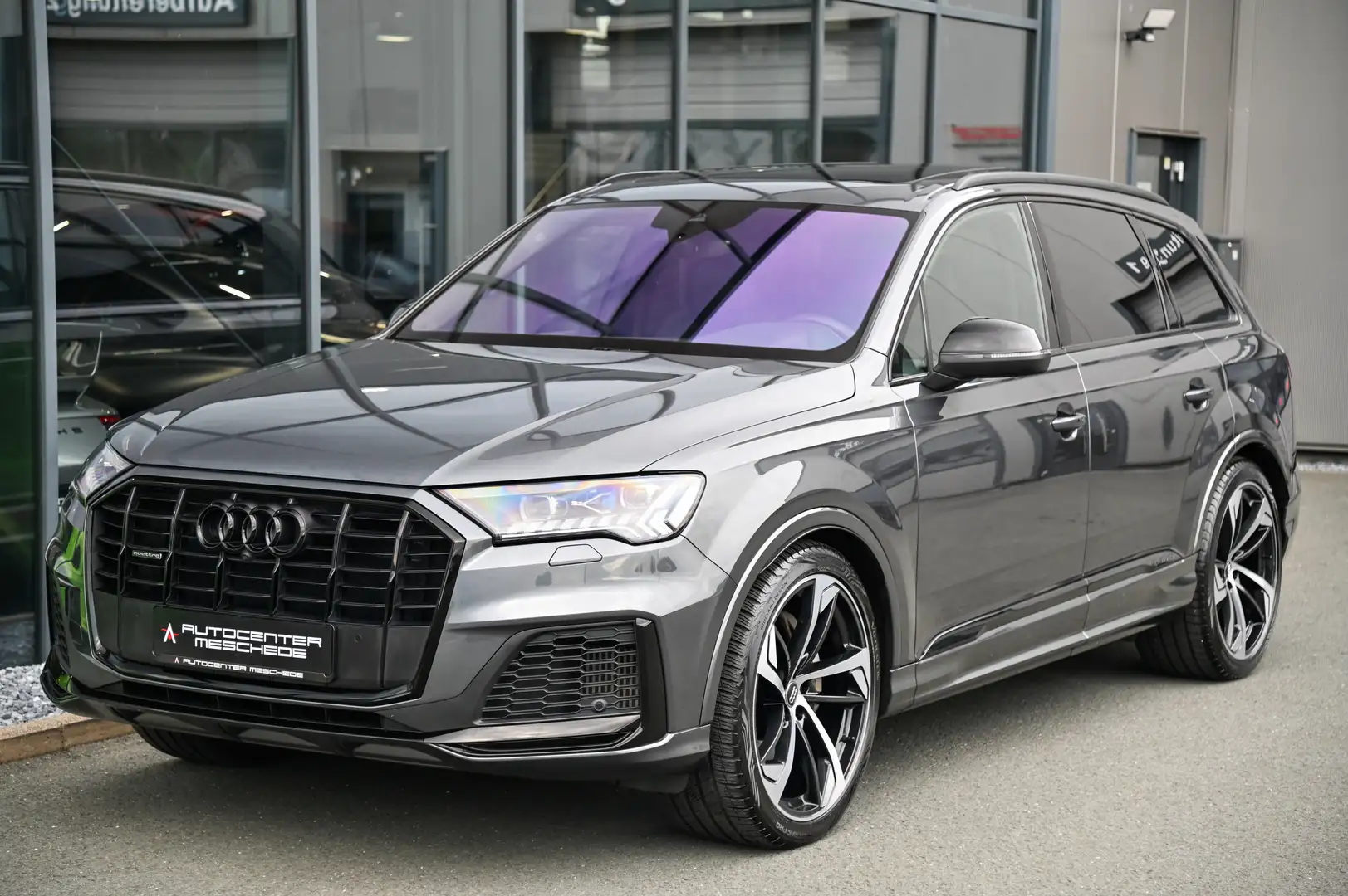 Audi Q7 55 TFSI quattro 2x S line S-Sitze plus* Pano* Grigio - 2