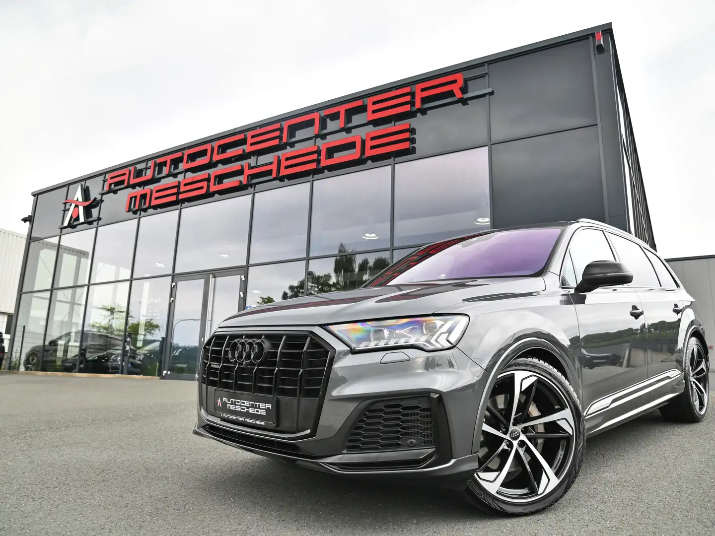 Audi Q7 55 TFSI quattro 2x S line S-Sitze plus* Pano* Grigio - 1