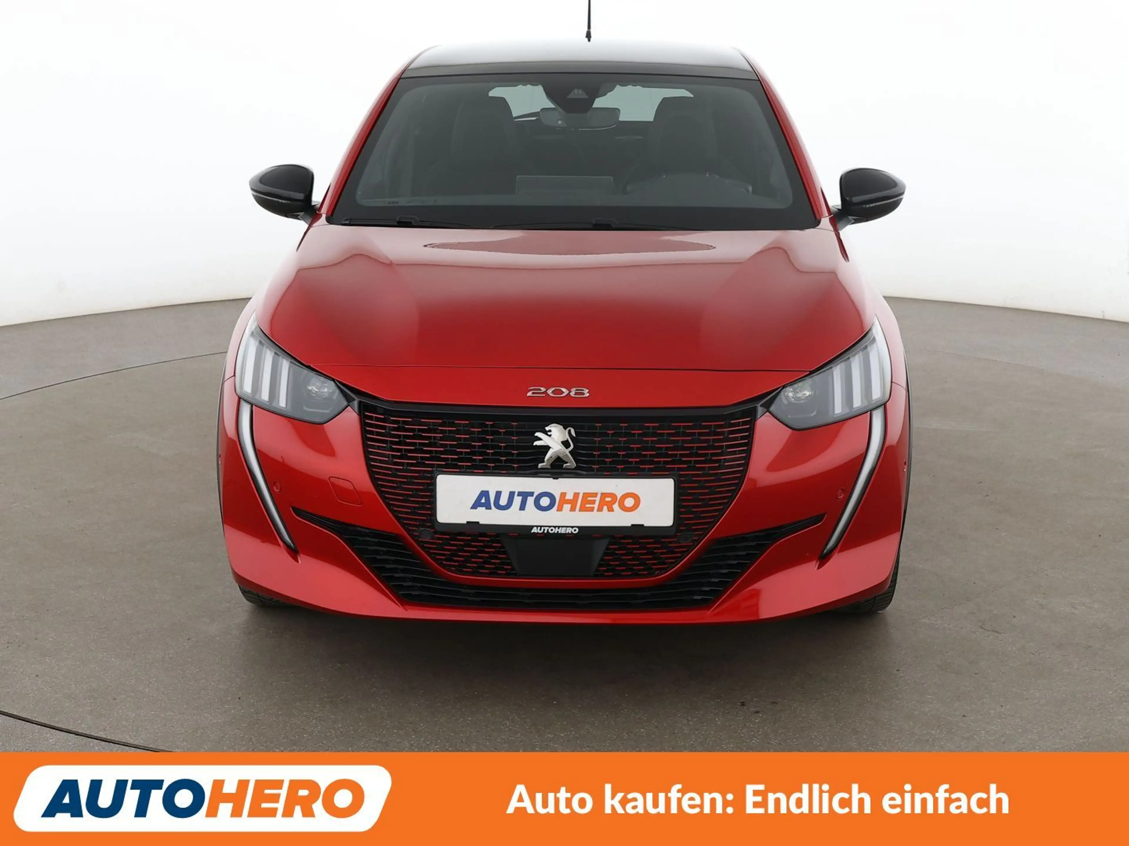 Peugeot e-208 electric drive 100 kW GT Pack — photo 9
