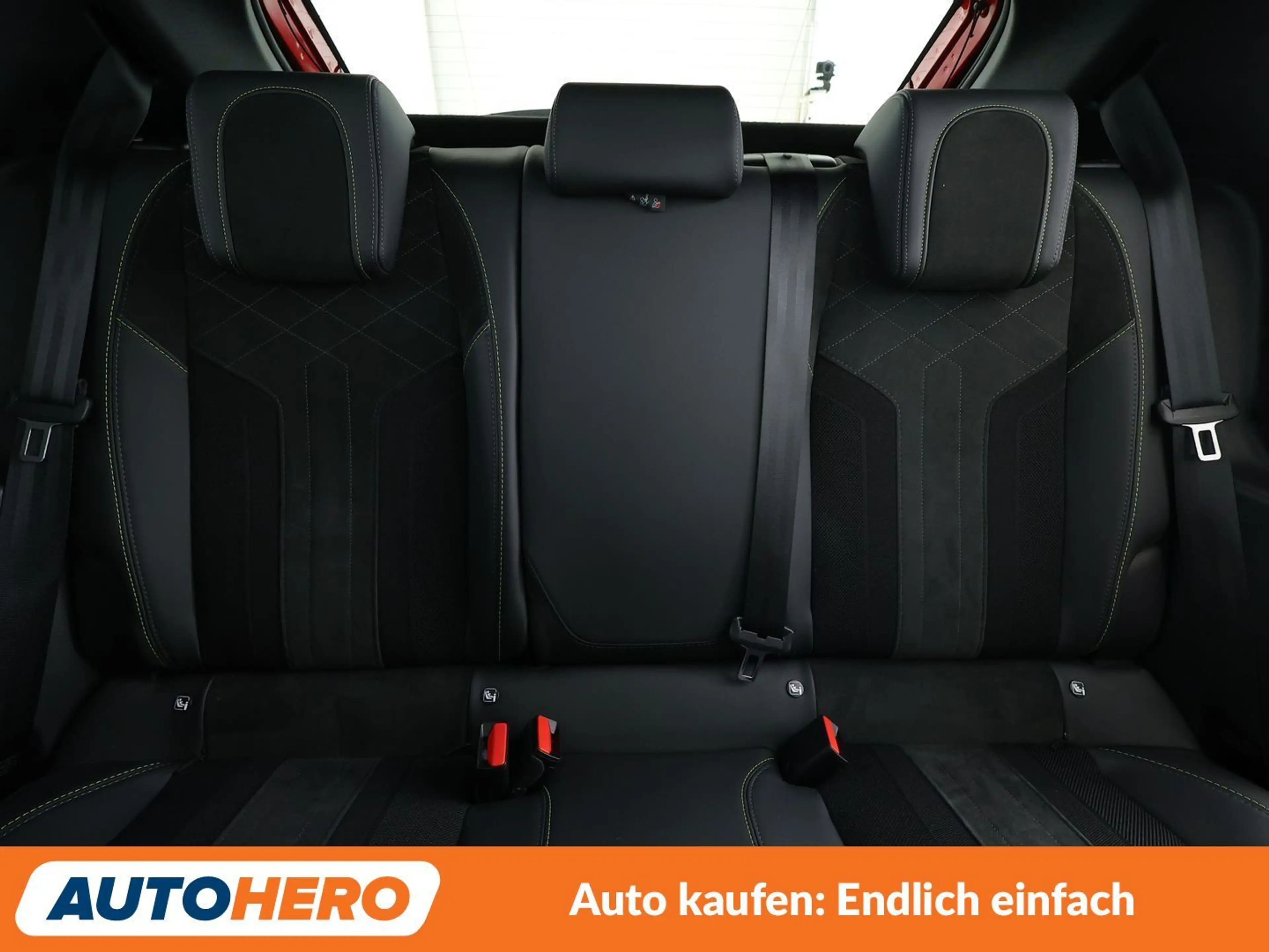 Peugeot e-208 electric drive 100 kW GT Pack — photo 15