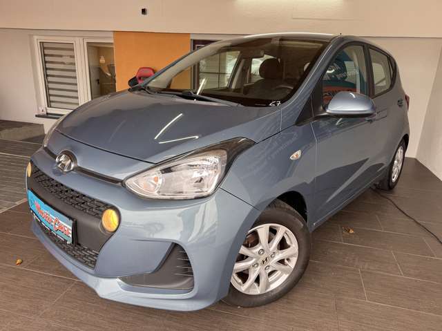 Imagine Hyundai i10 1.Hand Klima 65TKM Sitzheizung 8xReife Lenkradheiz