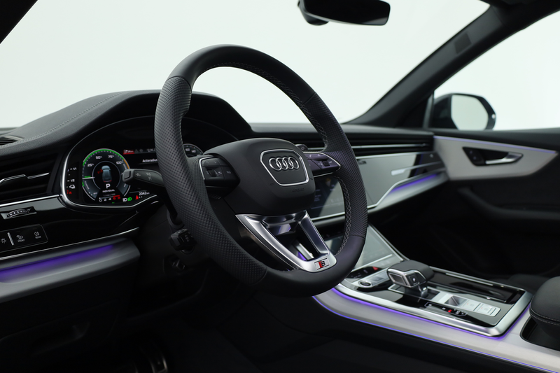 Audi Q8 60 TFSI e quattro Pro Line S Competition | Luchtve — photo 6