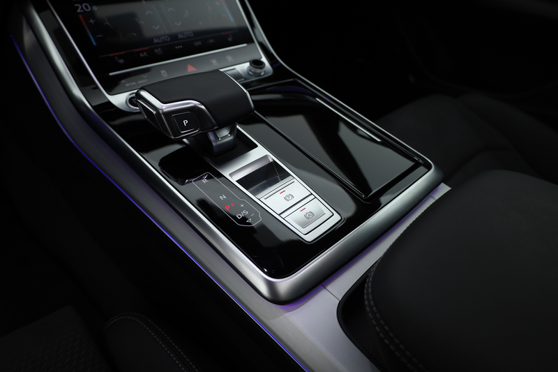 Audi Q8 60 TFSI e quattro Pro Line S Competition | Luchtve — photo 11