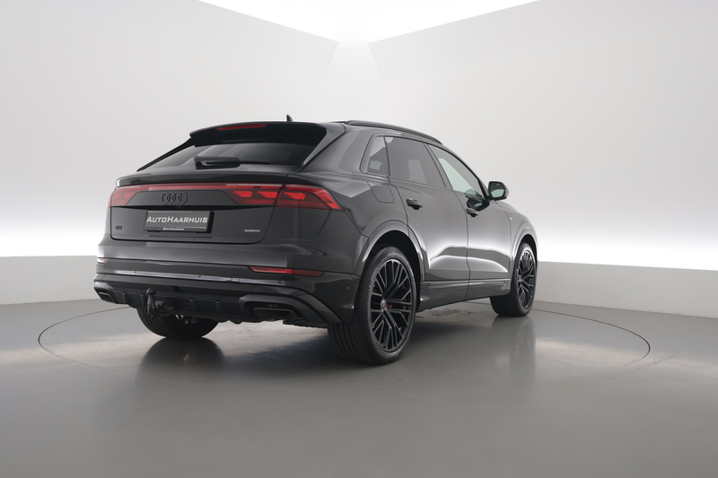 Audi Q8 60 TFSI e quattro Pro Line S Competition | Luchtve — photo 2