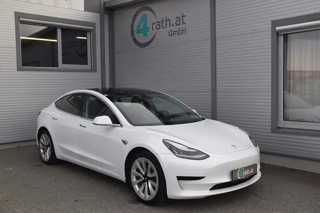 Tesla Model 3 Standard Range RWD Plus 57,5kWh / NETTO: 16.650 €