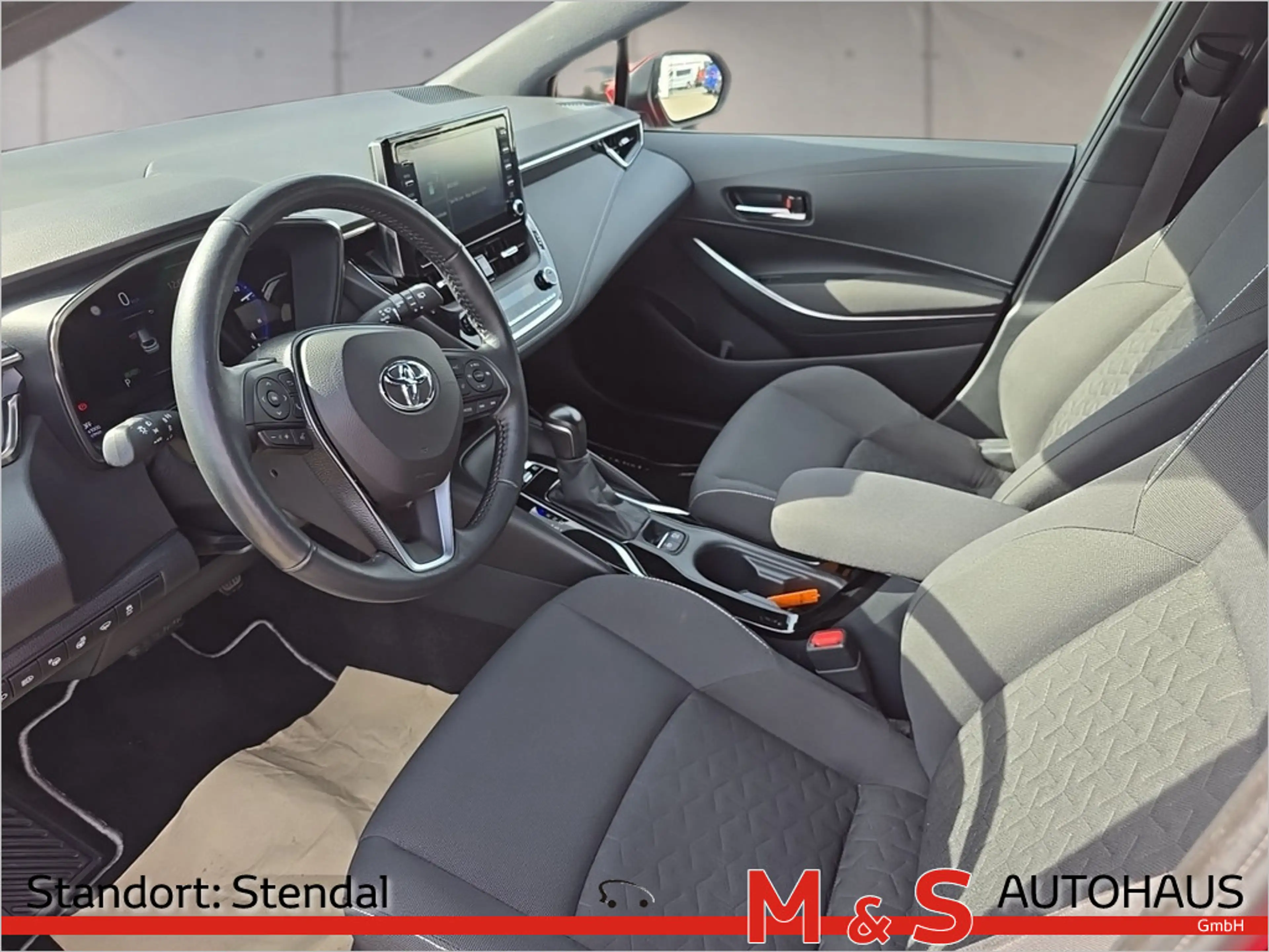 Toyota Corolla Touring Sports 2.0 Hybrid Team D LED — photo 9