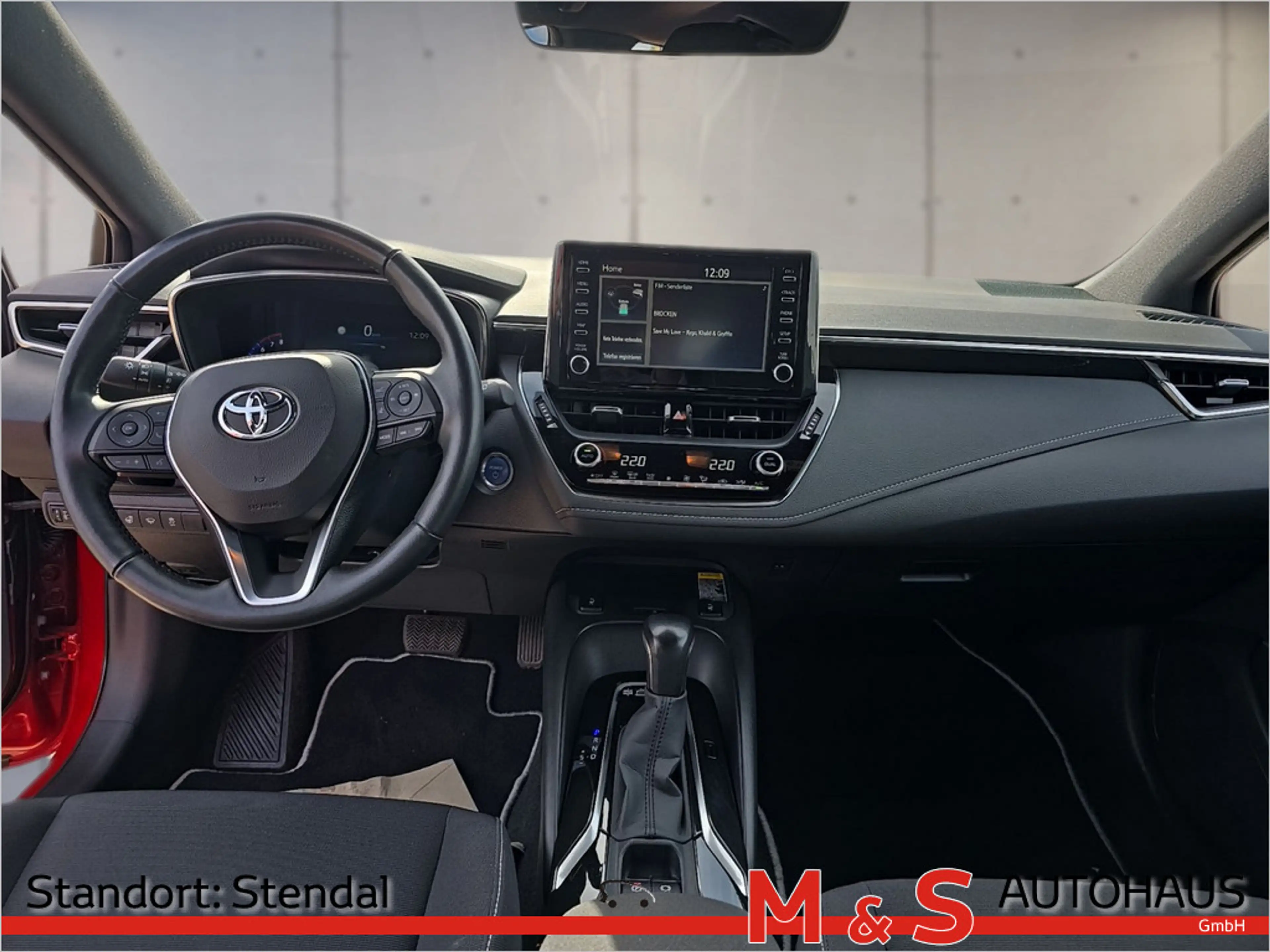 Toyota Corolla Touring Sports 2.0 Hybrid Team D LED — photo 11