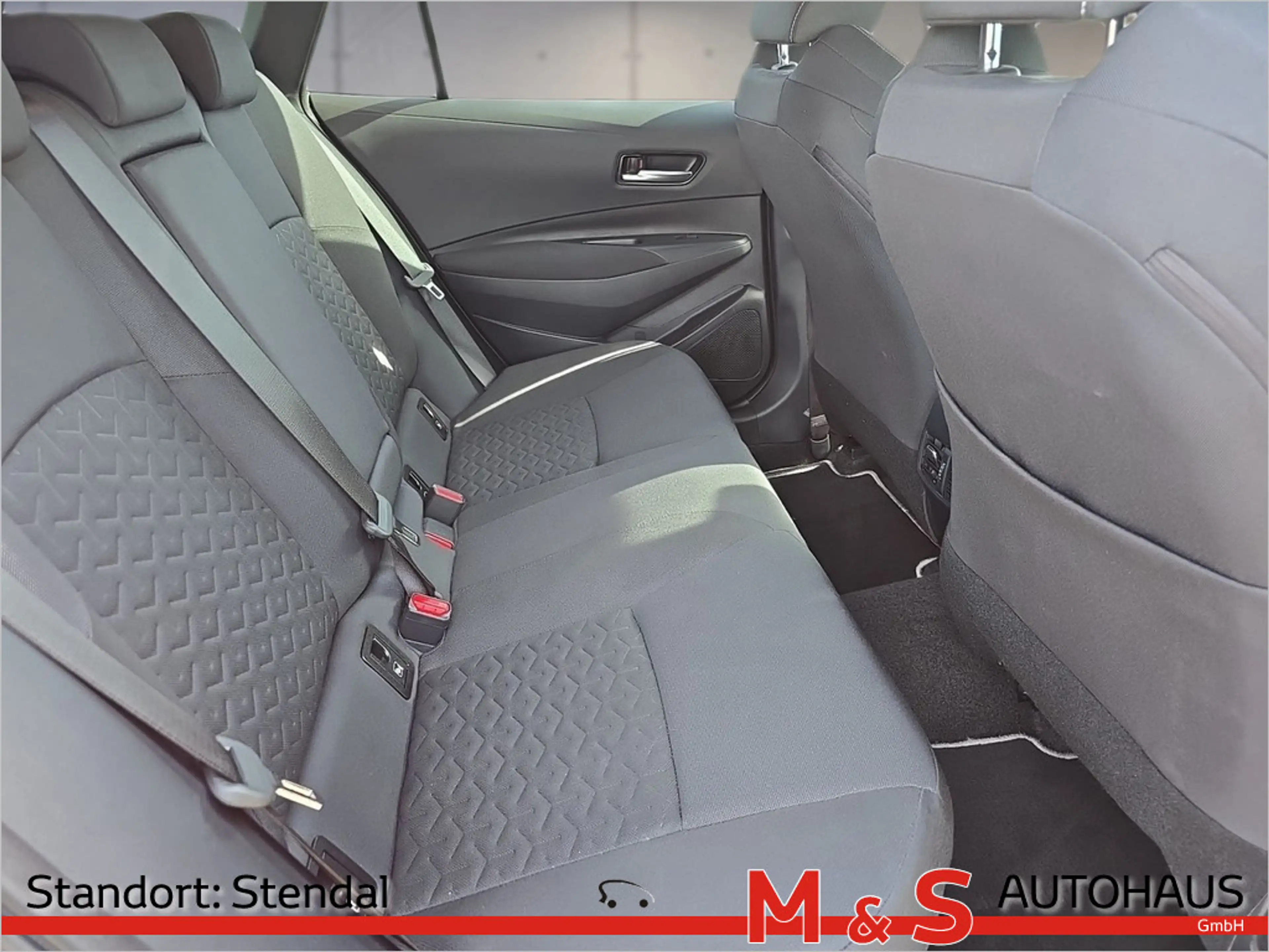 Toyota Corolla Touring Sports 2.0 Hybrid Team D LED — photo 12