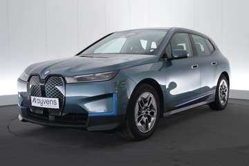 70 kWh xDrive40 LEDER/CUIR LED GPS PDC CAM Mass./V