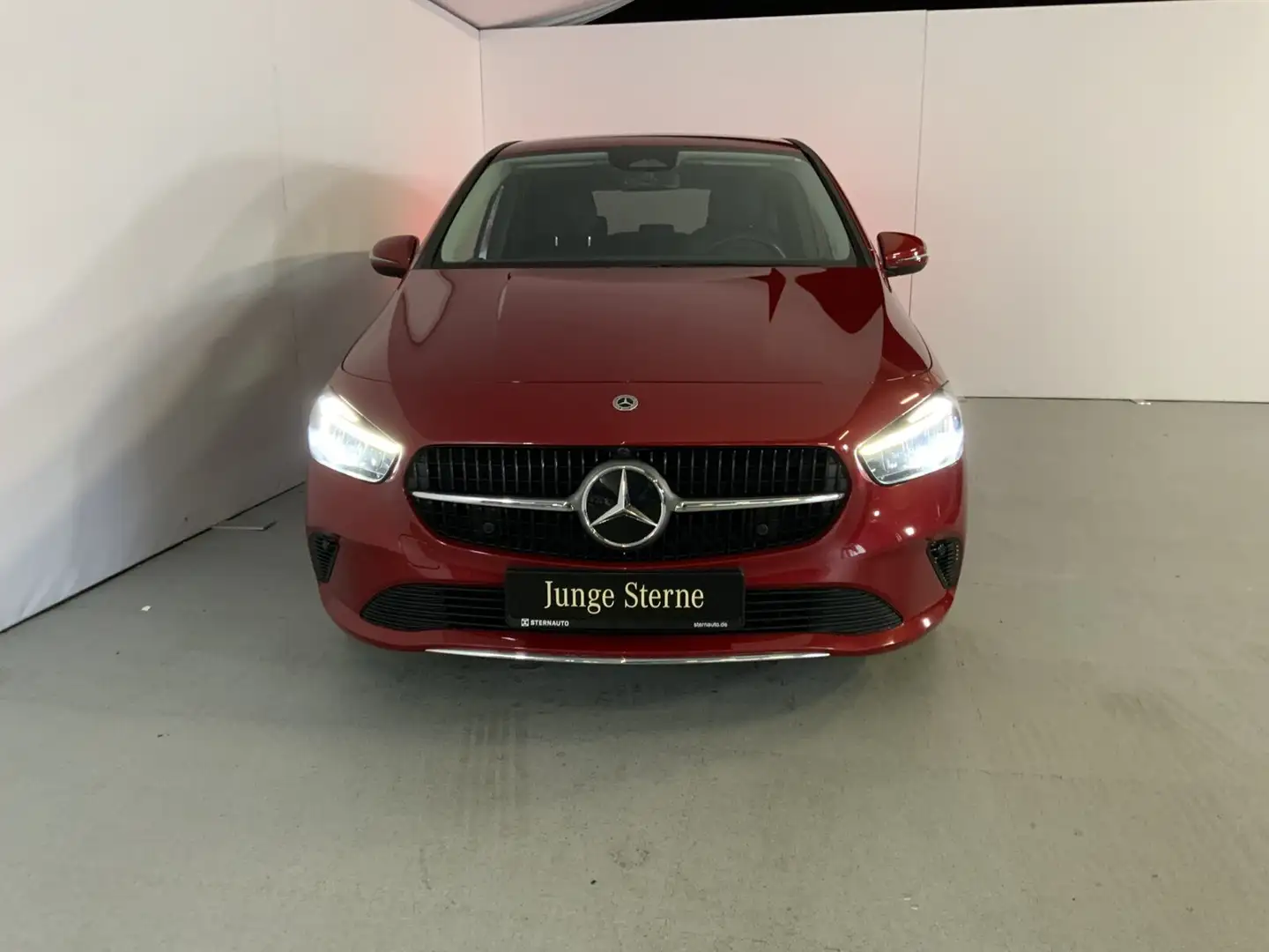 Mercedes-Benz B 200 B 200 d Progressive AHK RüKa WinterPak Totwinkel Rot - 2