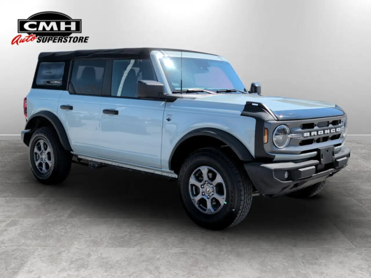 Ford Bronco photo Ford Bronco