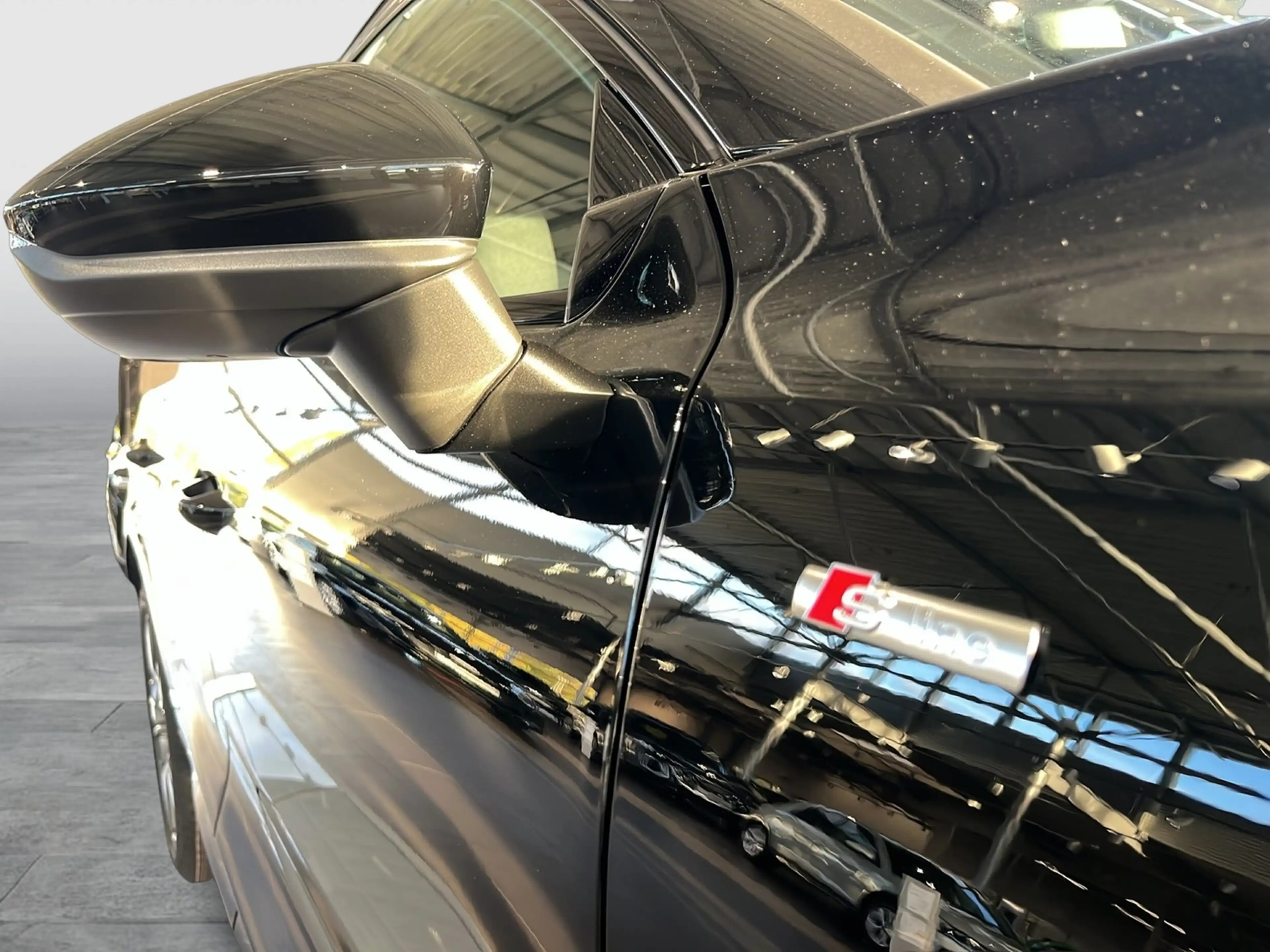 Audi Q3 S line TFSI S tronic LED DWA — photo 6