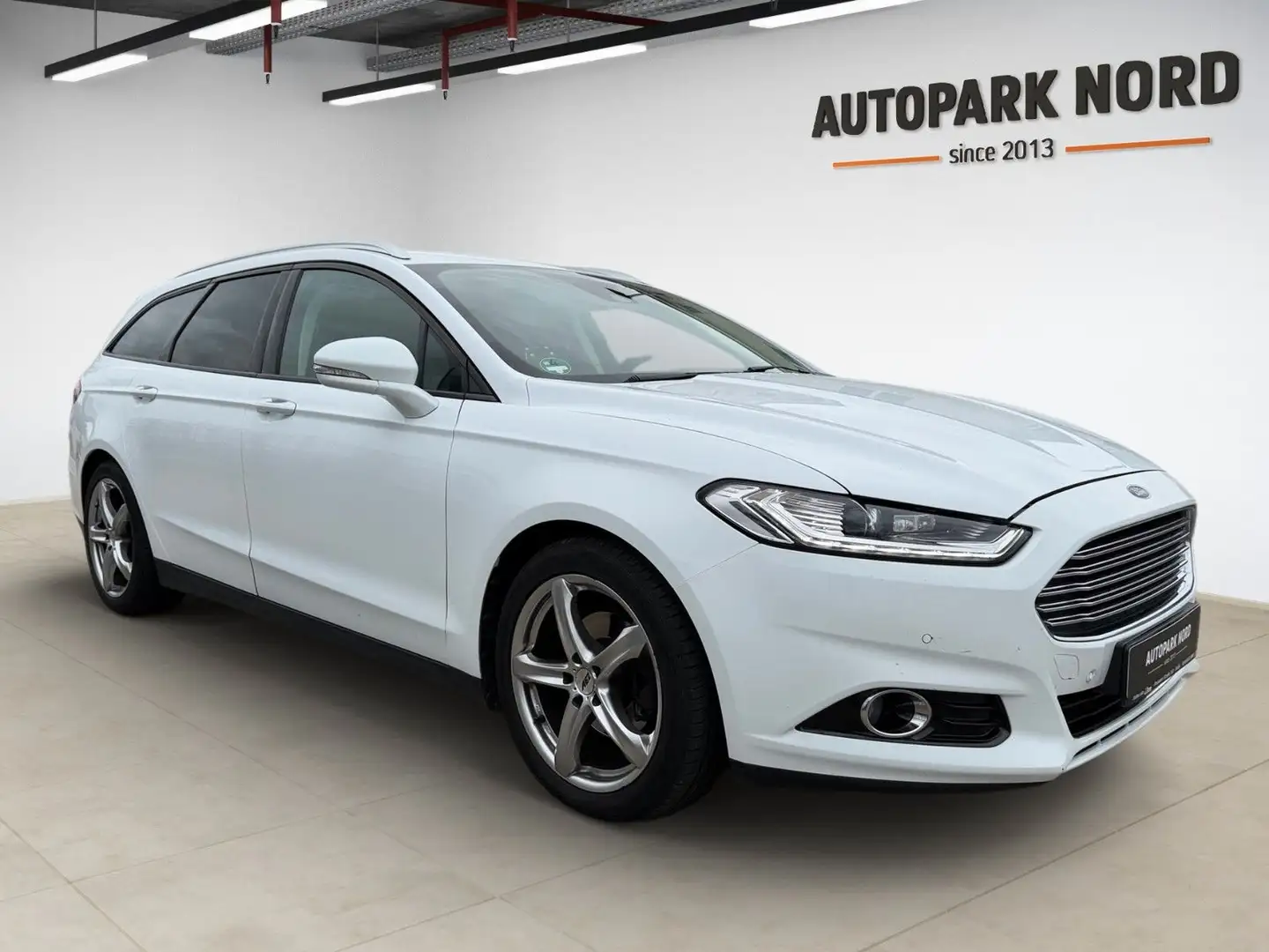 Ford Mondeo 2.0 TDCi Turnier Business Edition / AHK Weiß - 2