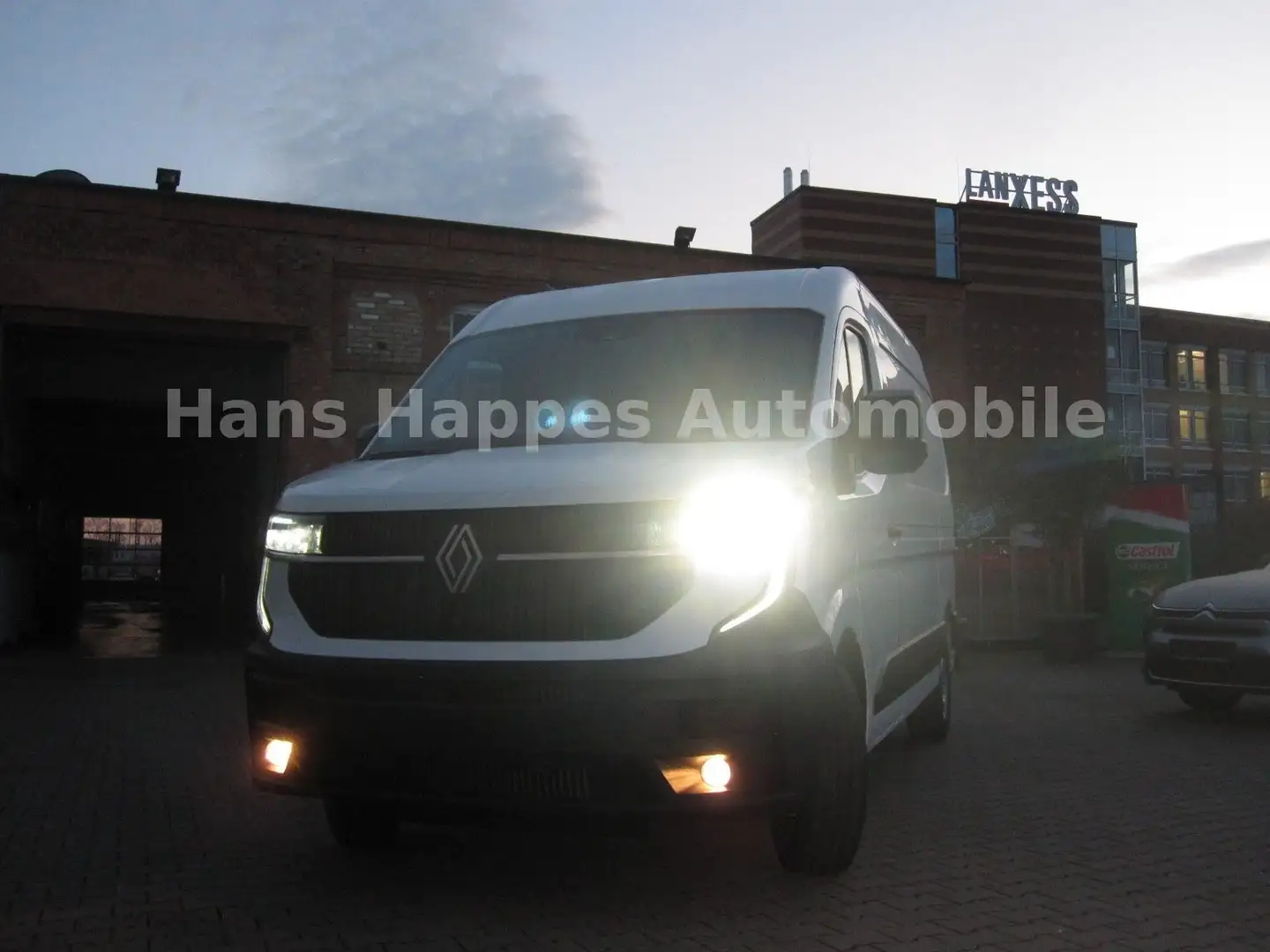 Renault Master L2 170  beh. Front Holz 270° AHK Trittstu Alb - 2