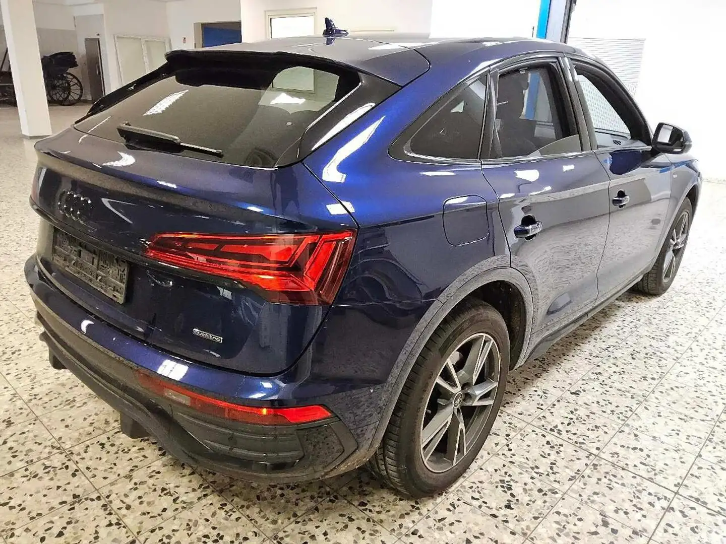 Audi Q5 Sportback 50 TFSIe quattro S line Klima Navi Blau - 2