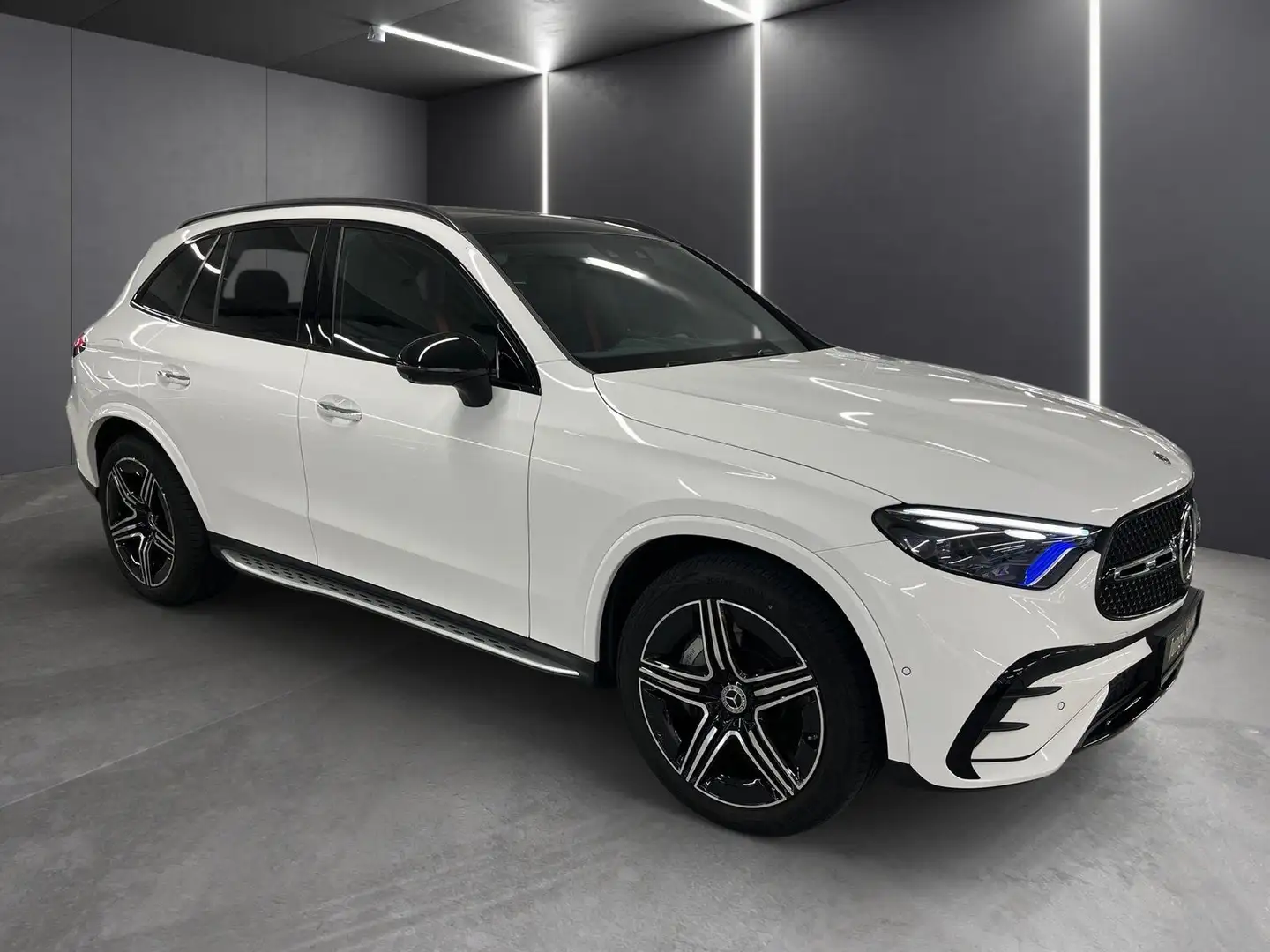 Mercedes-Benz GLC 450 d 4M AMG Plus*STHZG*Pano*HUD*Distro*20"* Weiß - 2
