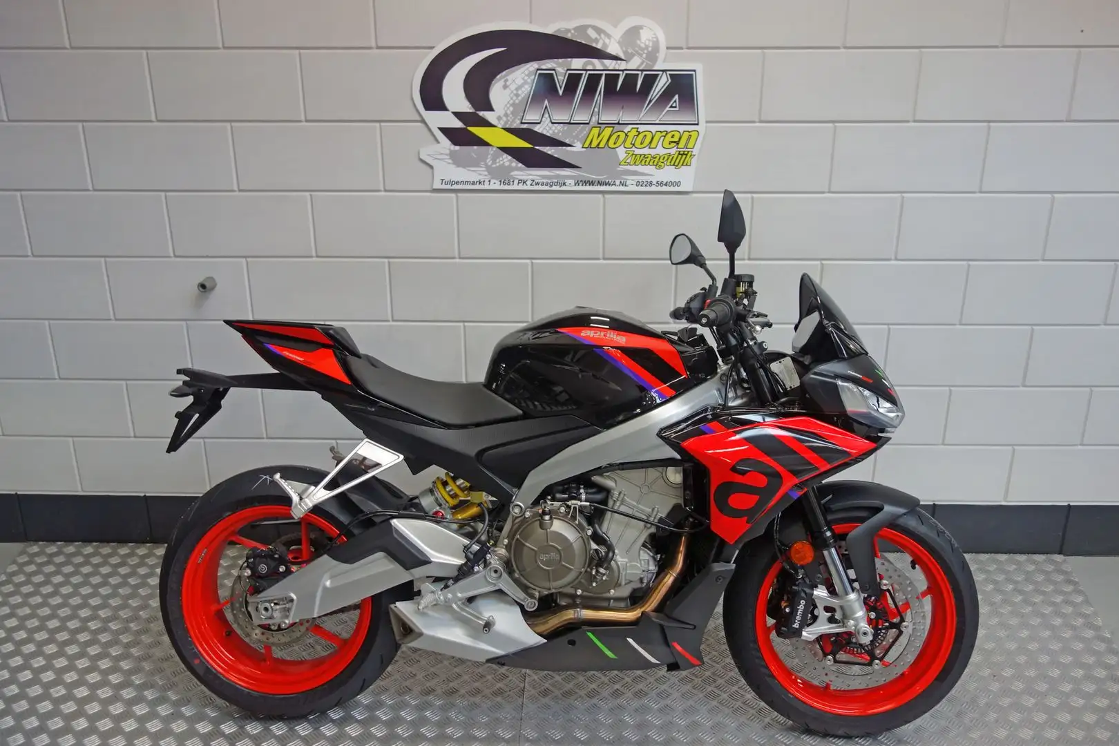 Aprilia Tuono 660 FACTORY Rood - 1
