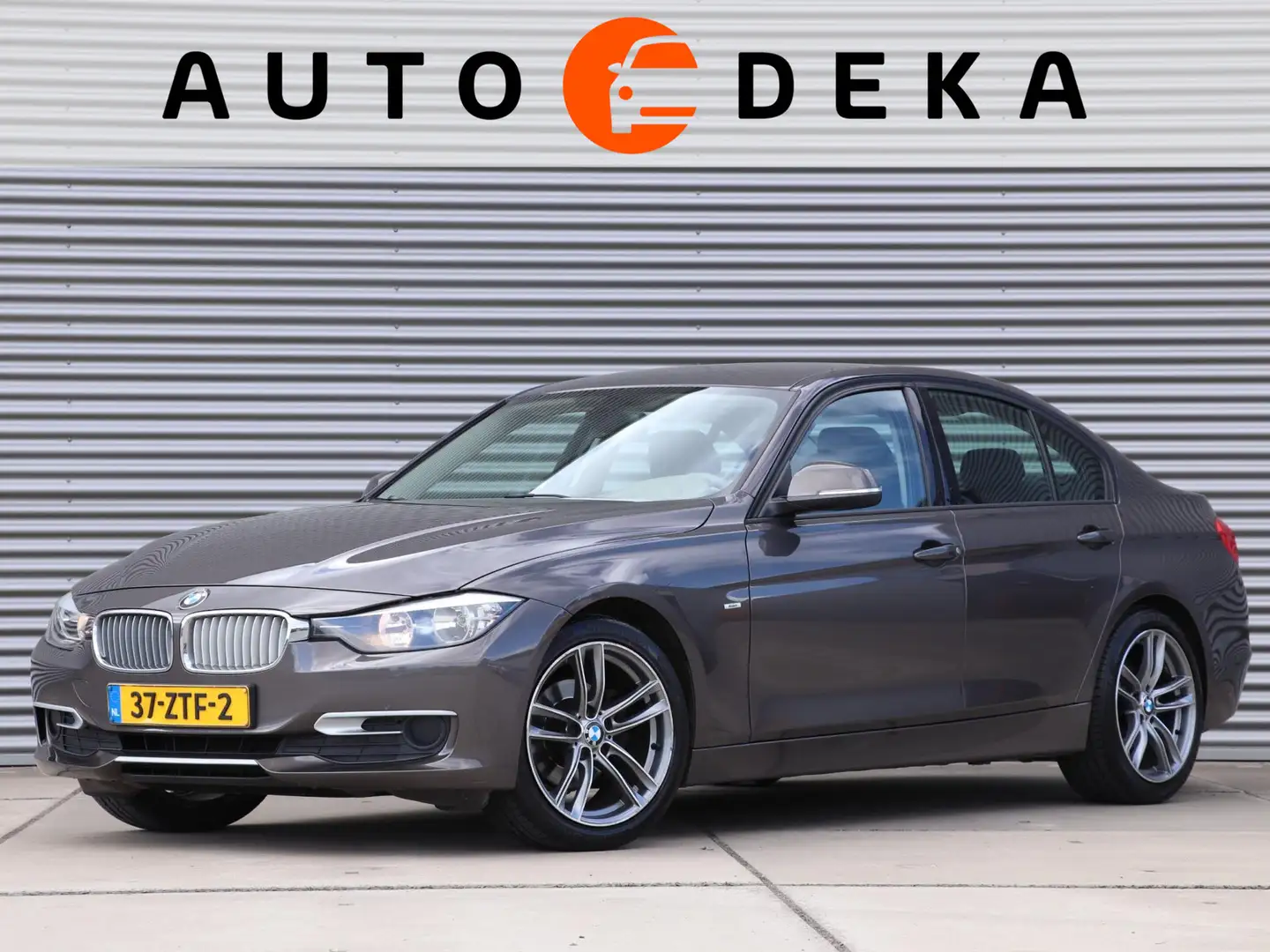 BMW 320 3-serie 320d EfficientDynamics Edition Modern-line Braun - 1