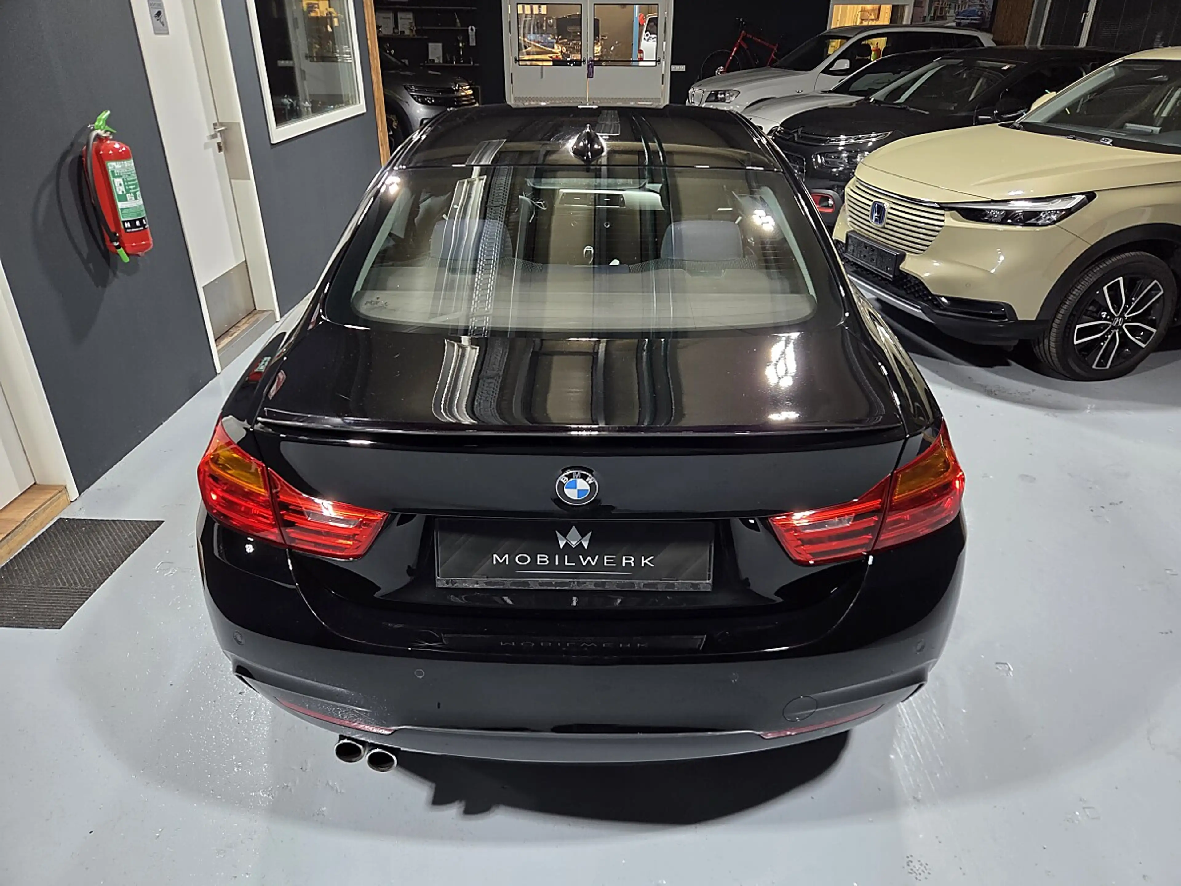 BMW 430 d Coupe Aut. — photo 9