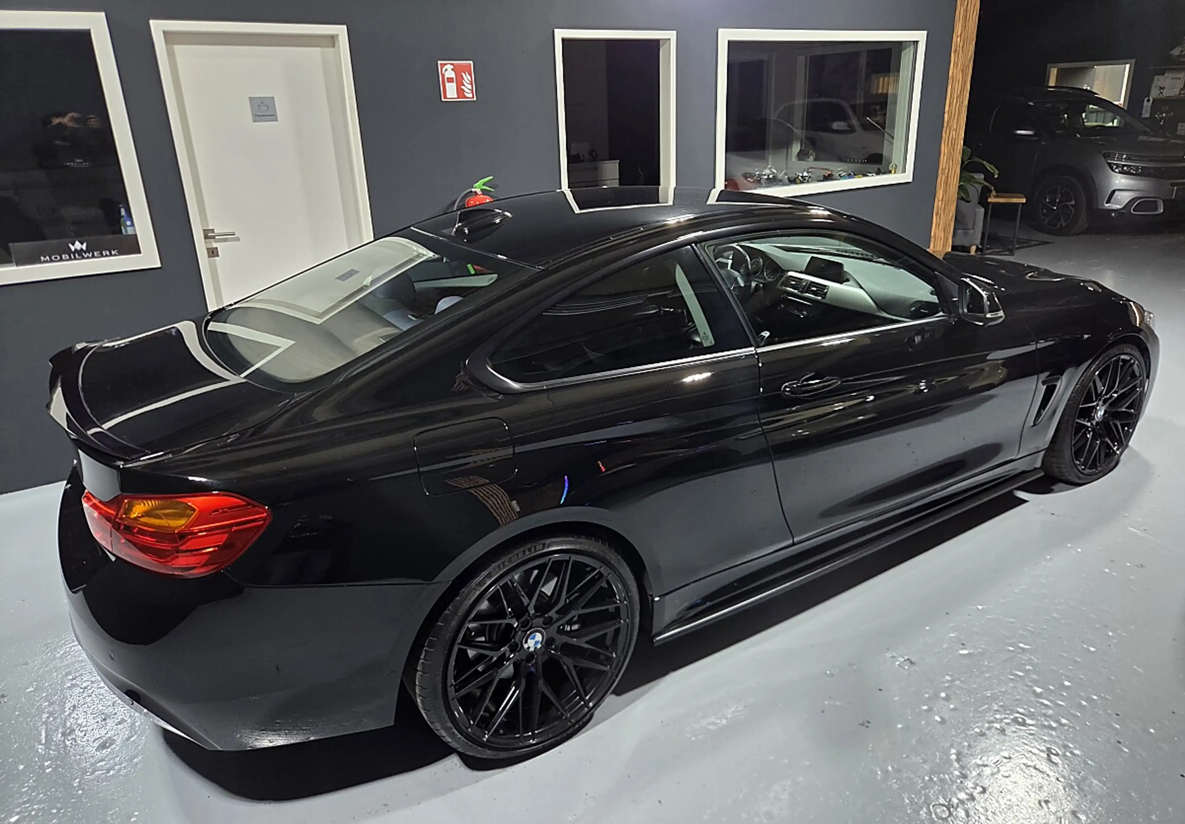 BMW 430 d Coupe Aut. — photo 11