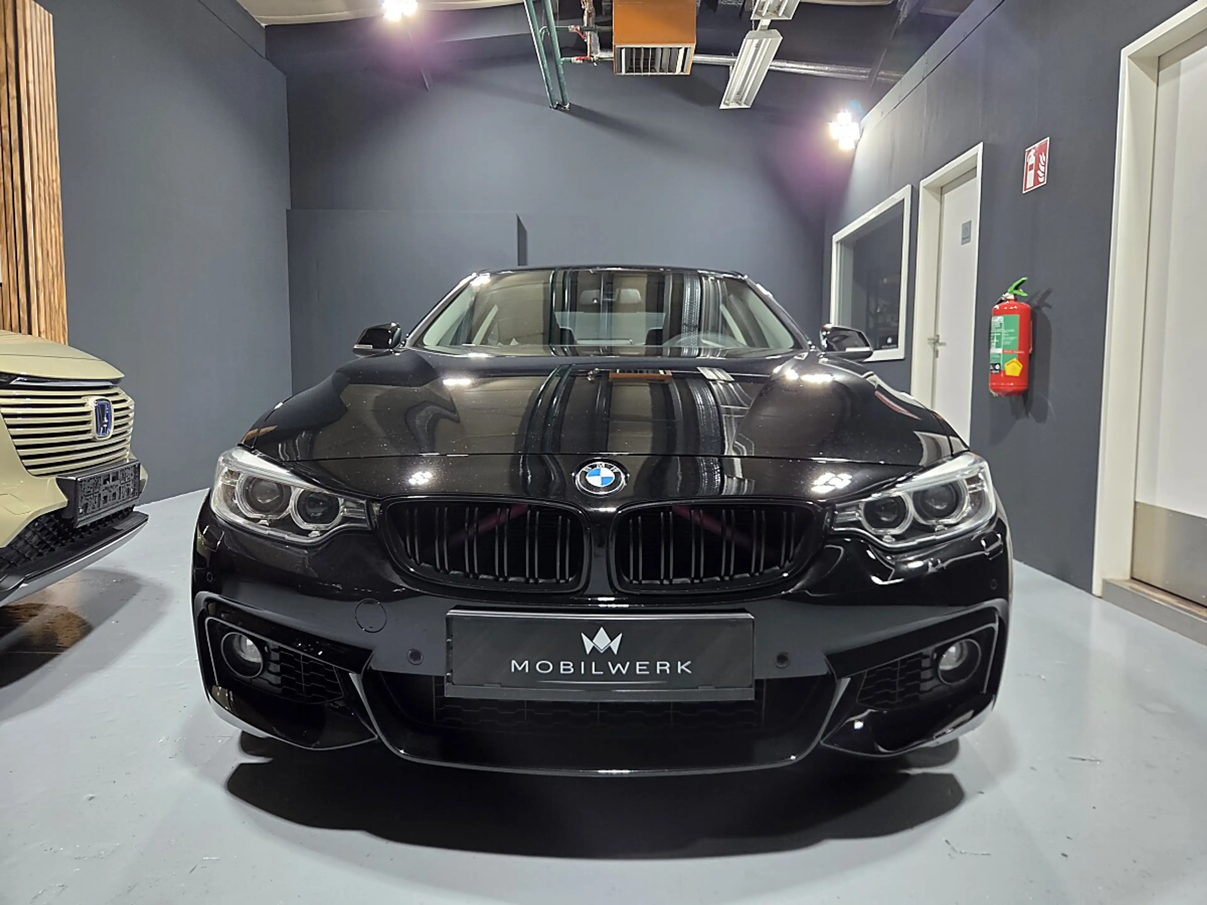 BMW 430 d Coupe Aut. — photo 4
