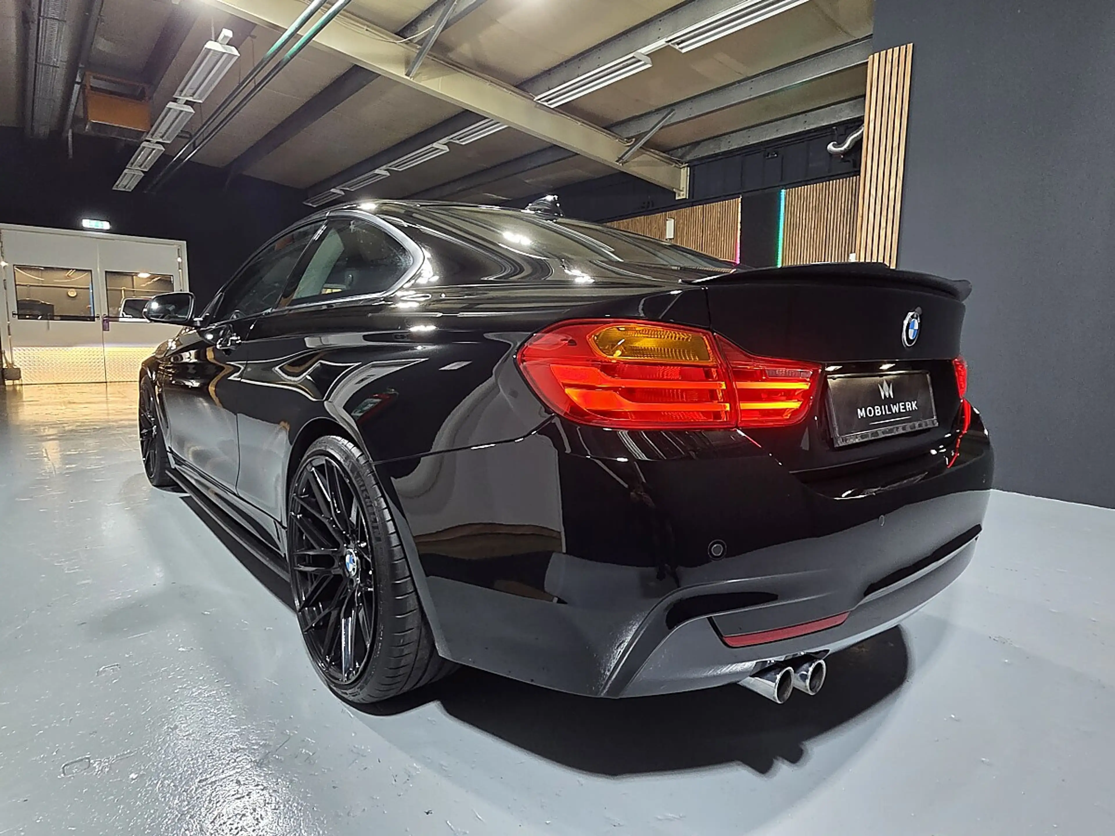 BMW 430 d Coupe Aut. — photo 12