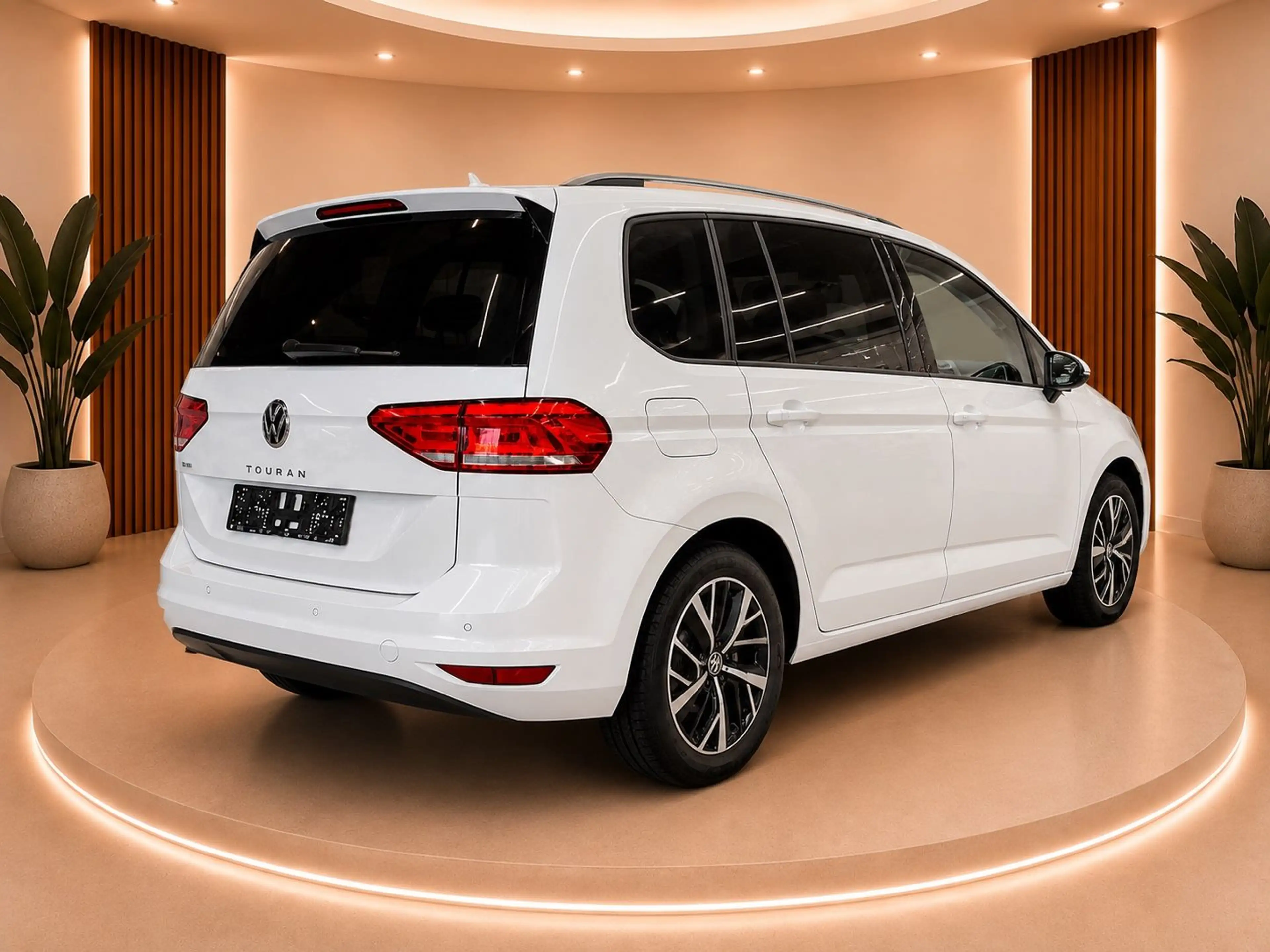 Volkswagen Touran *ACC*7-SITZER*LED*PANORAMA*KAMERA* — photo 2