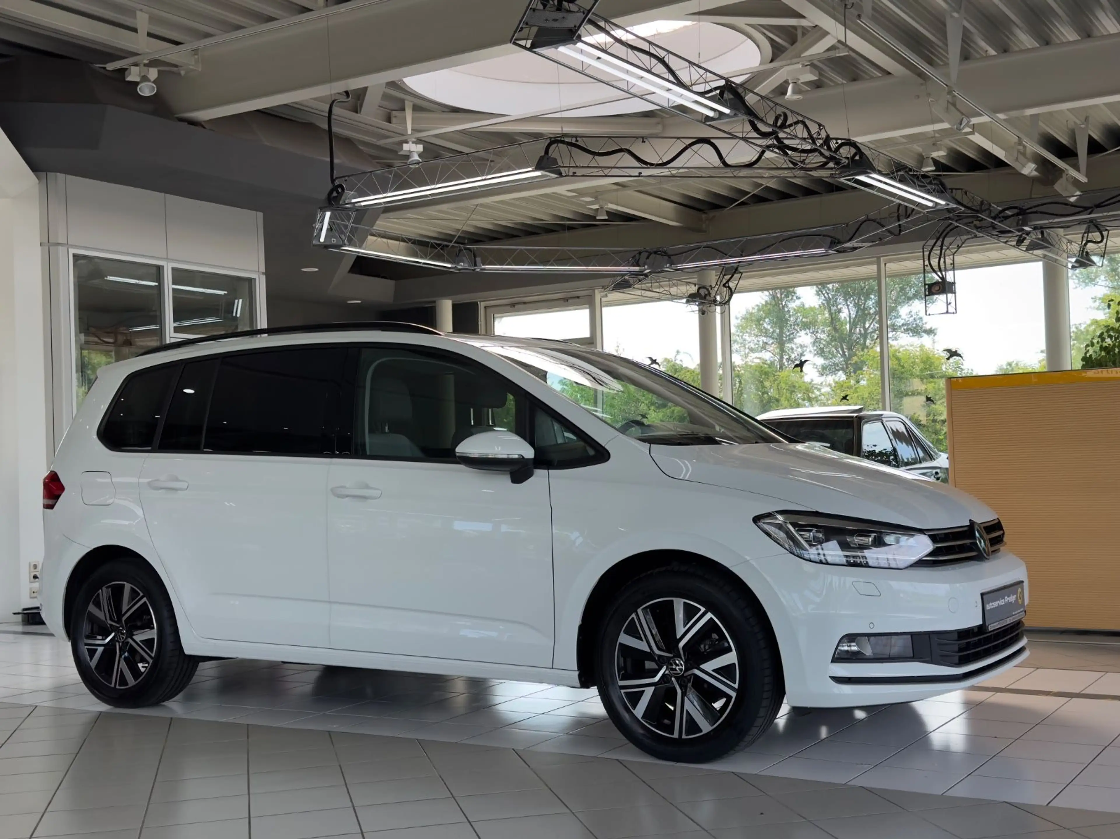 Volkswagen Touran *ACC*7-SITZER*LED*PANORAMA*KAMERA* — photo 12