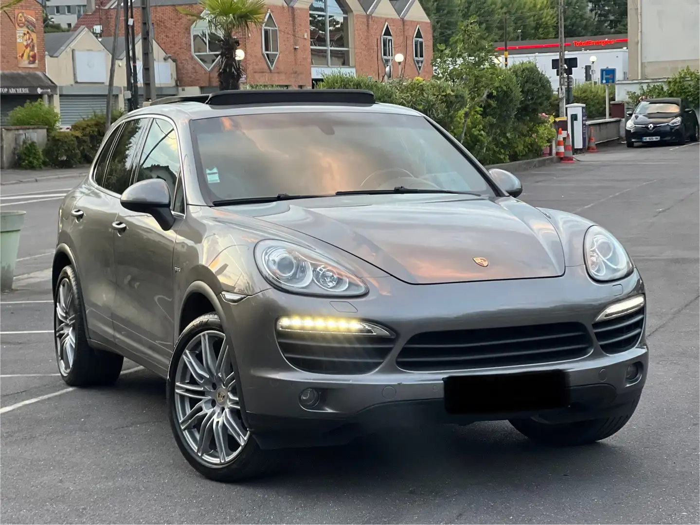 Porsche Cayenne 3.0 V6 S Hybrid Tiptronic Sport design full option - 1