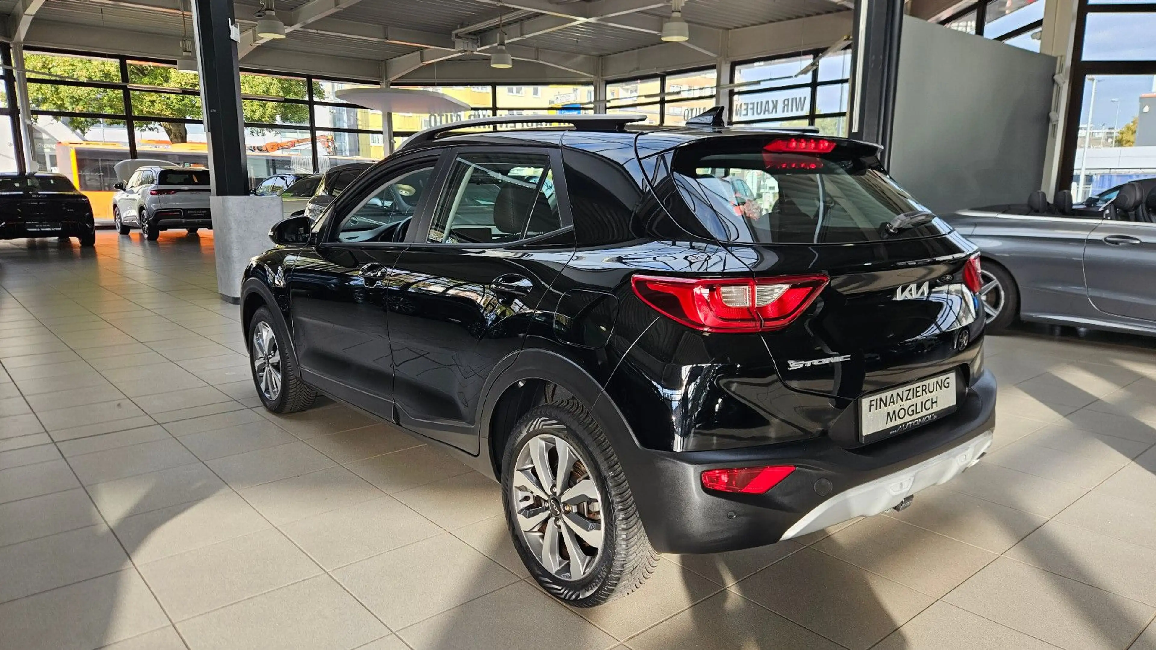 Kia Stonic Vision * 1.Hand * wenig km * SHZ * LHZ * — photo 2