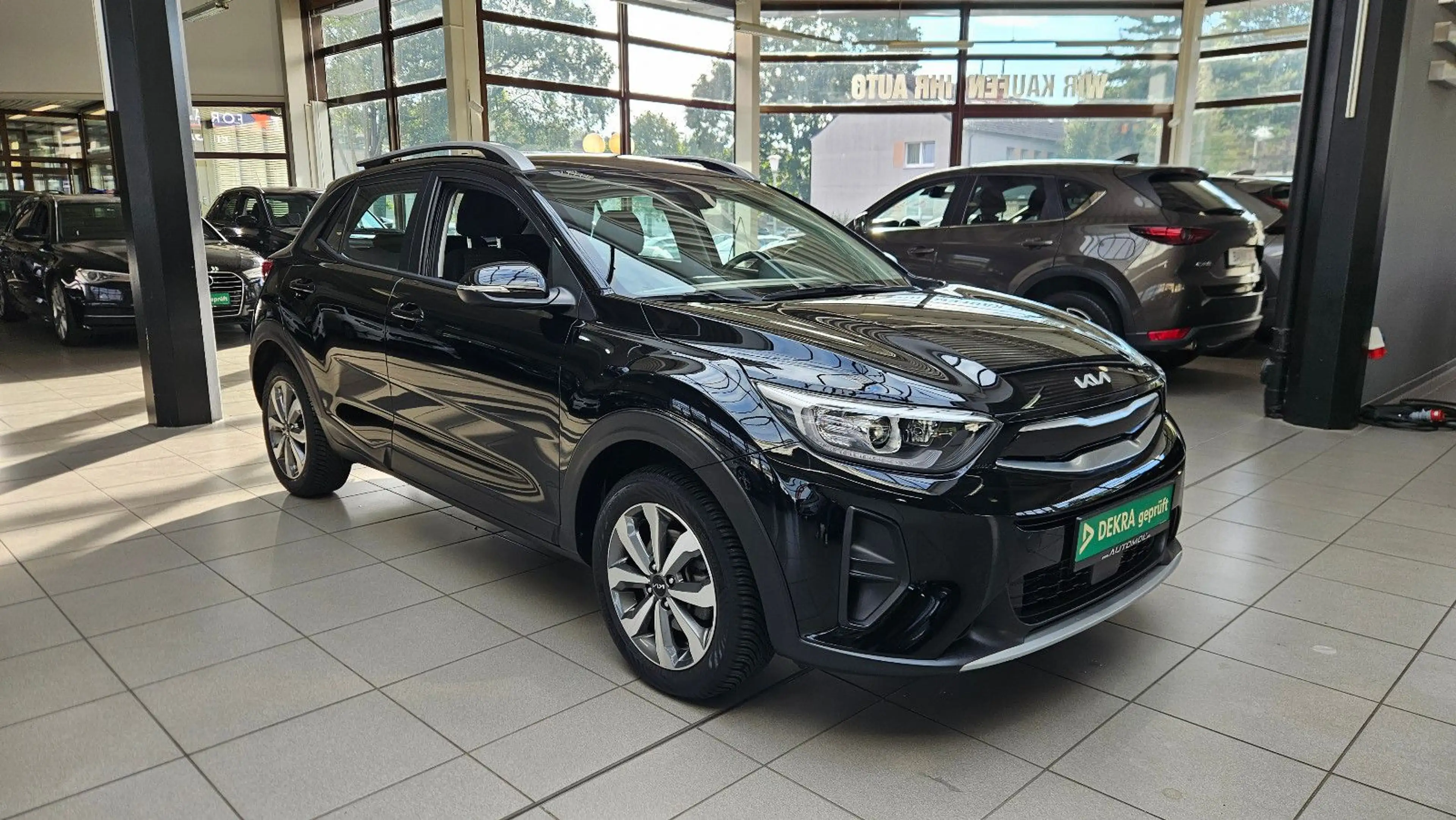 Kia Stonic Vision * 1.Hand * wenig km * SHZ * LHZ * — photo 3
