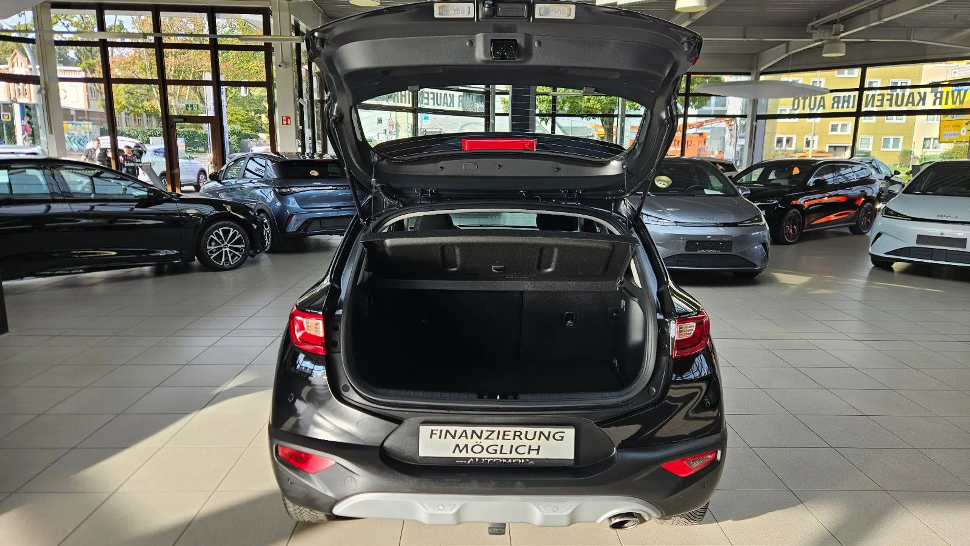 Kia Stonic Vision * 1.Hand * wenig km * SHZ * LHZ * — photo 8