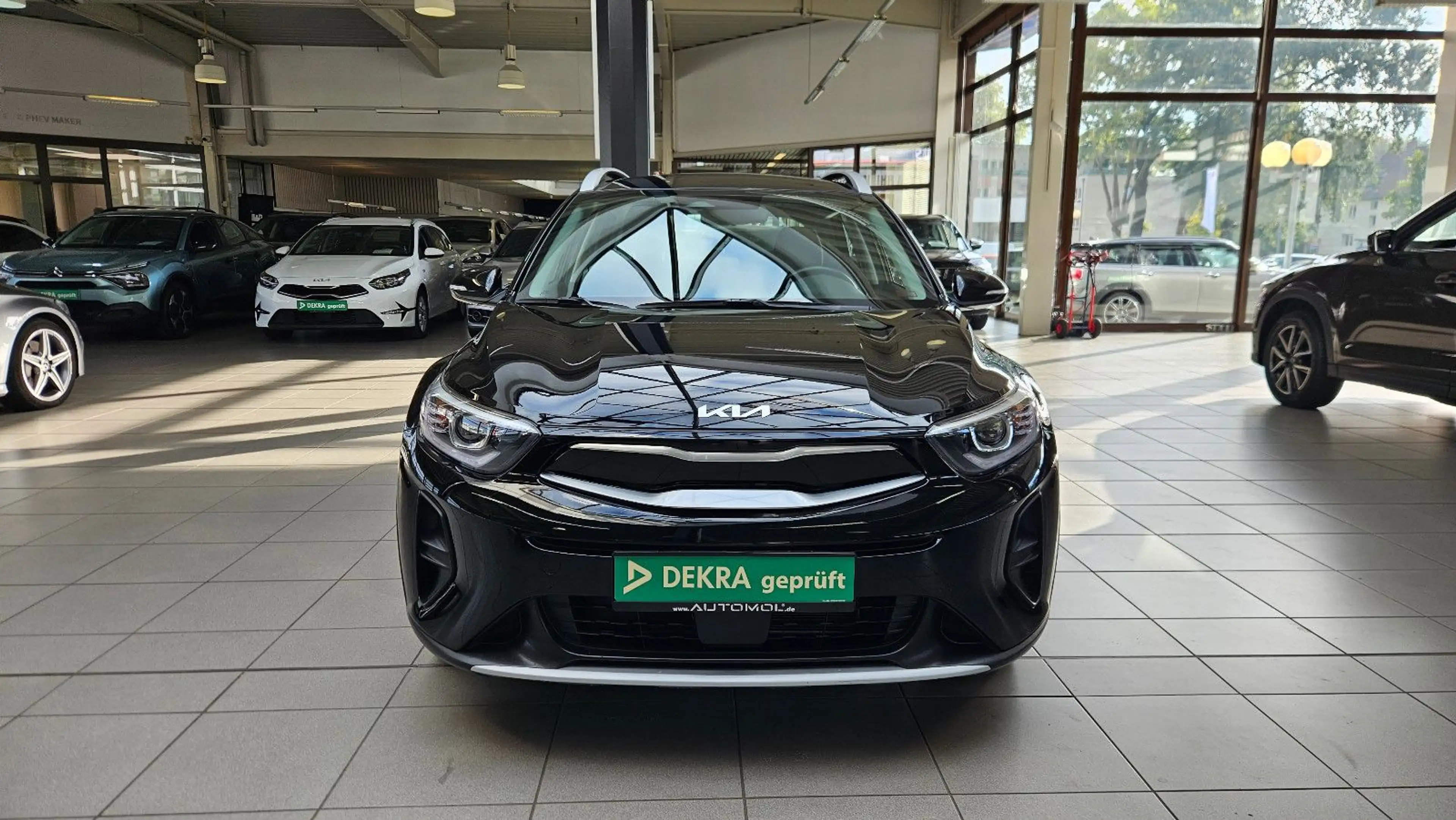 Kia Stonic Vision * 1.Hand * wenig km * SHZ * LHZ * — photo 6