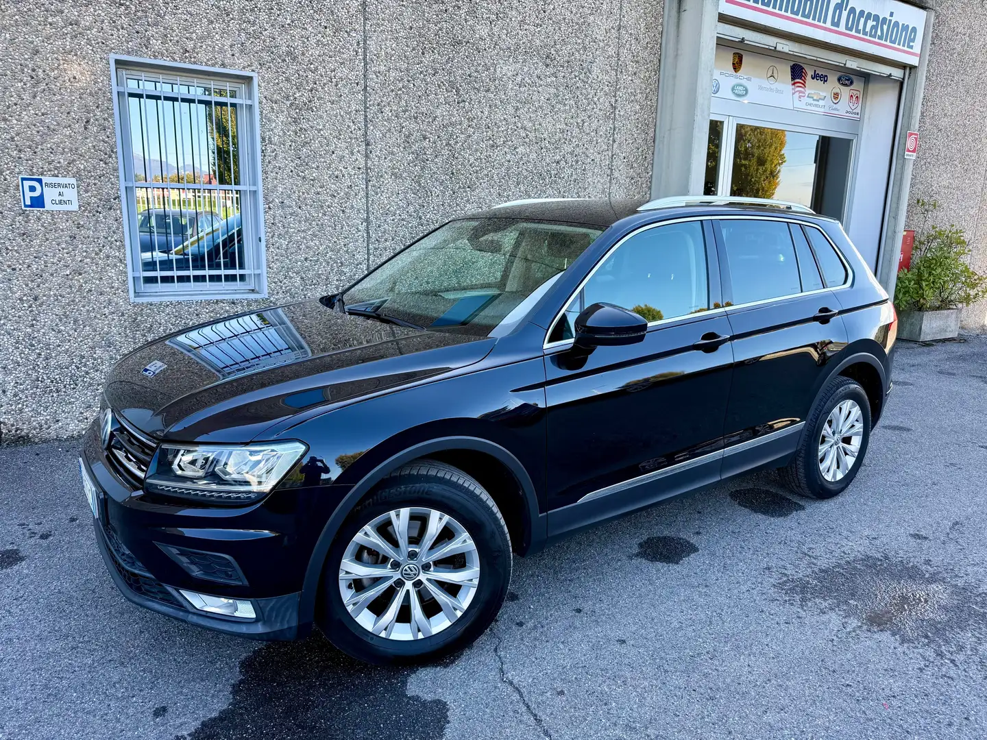 Volkswagen Tiguan 2.0 tdi Business 4motion 150cv dsg"LANE ASSIST"FULL LED" - 1